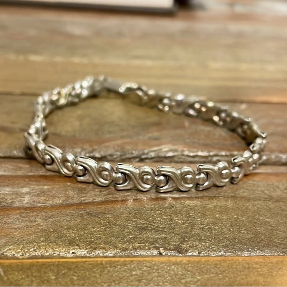 Vintage silver ornate flat-link chain bracelet
